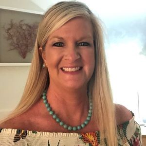 Meet your Posher, Carla